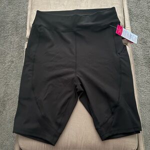 Pop Fit Black Shorts